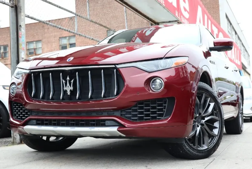 2018 Maserati Levante GranLusso photo 1