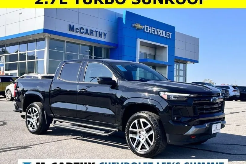 2023 Chevrolet Colorado Z71 photo 1