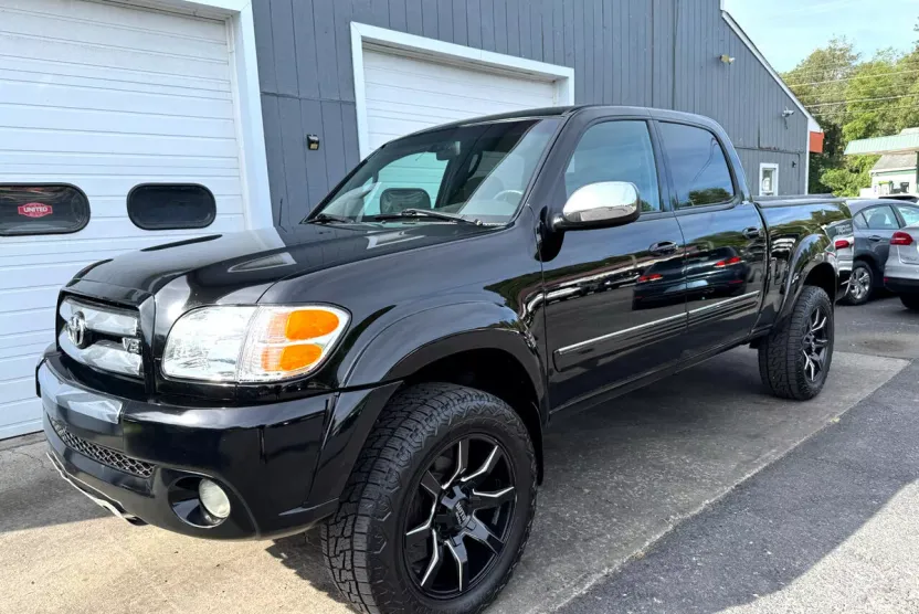 2004 Toyota Tundra SR5 Double Cab photo 1