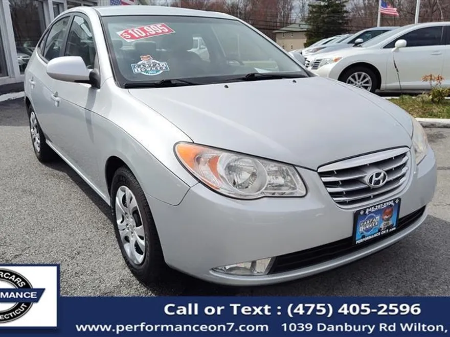 2010 Hyundai Elantra GLS photo 1