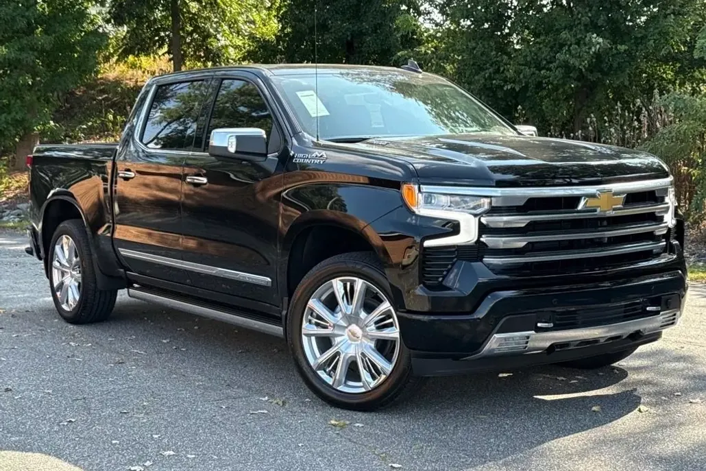 2026 Chevrolet Silverado 1500 High Country photo 1
