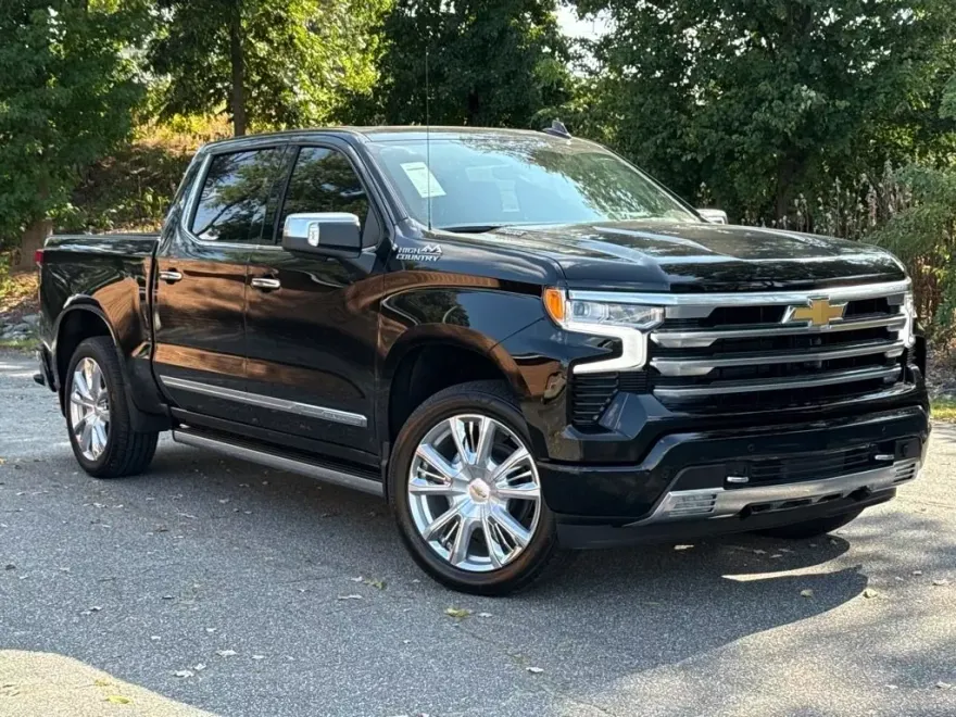 2026 Chevrolet Silverado 1500 High Country photo 1
