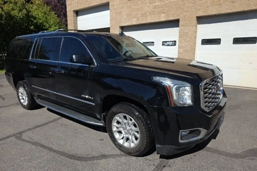 2015 Gmc Yukon XL Denali photo 1
