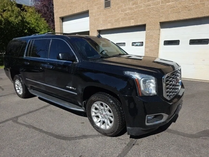 2015 Gmc Yukon XL Denali photo 1