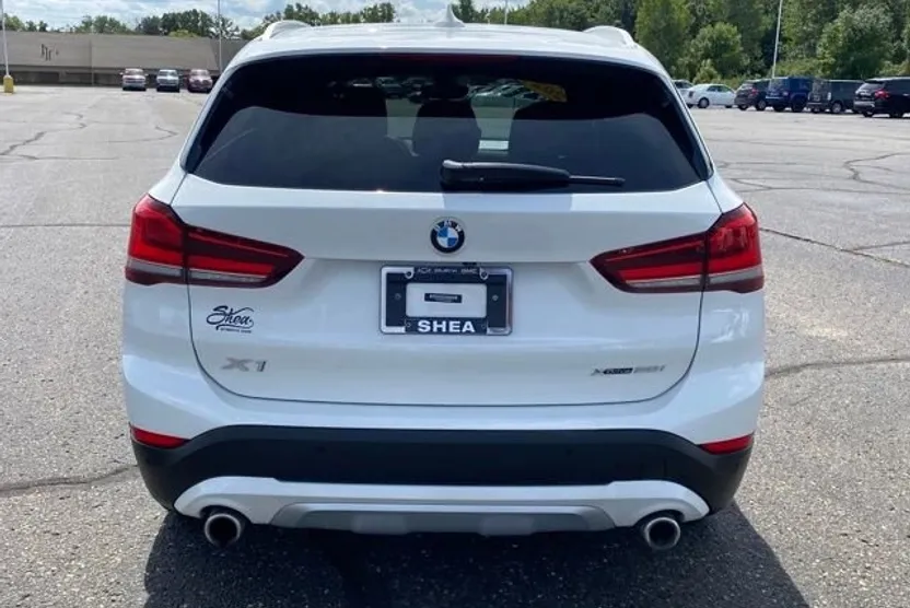 2021 Bmw X1 XDrive28i photo 1