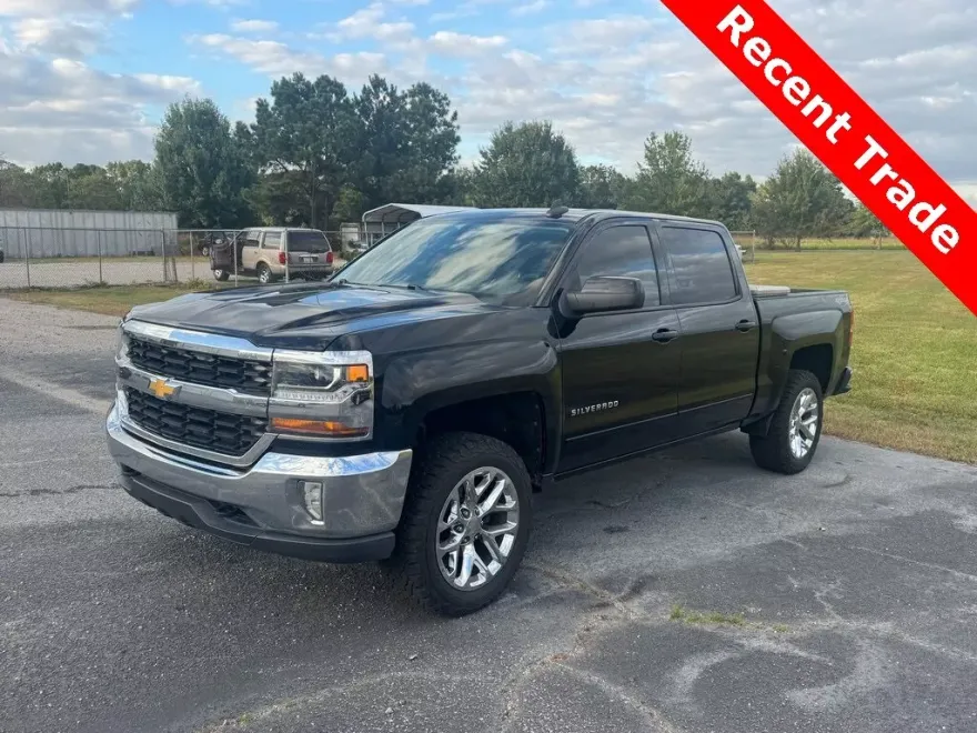 2016 Chevrolet Silverado 1500 LT photo 1
