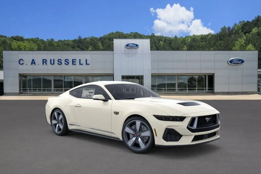 2025 Ford Mustang GT Premium photo 1
