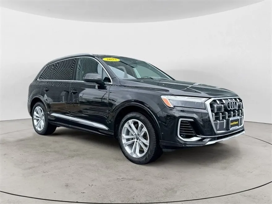 2025 Audi Q7 55 Premium Plus photo 1
