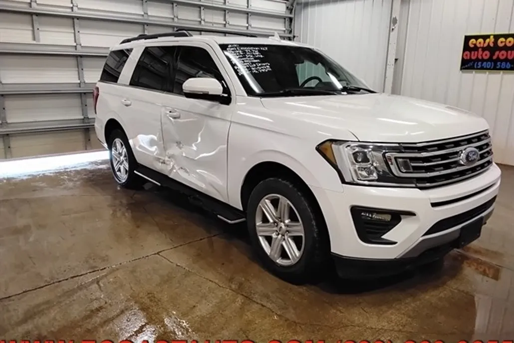 2020 Ford Expedition XLT photo 1