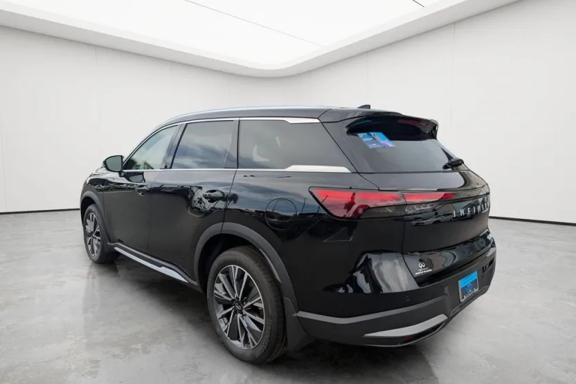 2026 Infiniti QX60 Luxe photo 1