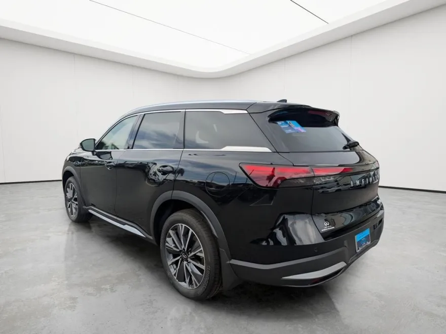 2026 Infiniti QX60 Luxe photo 1