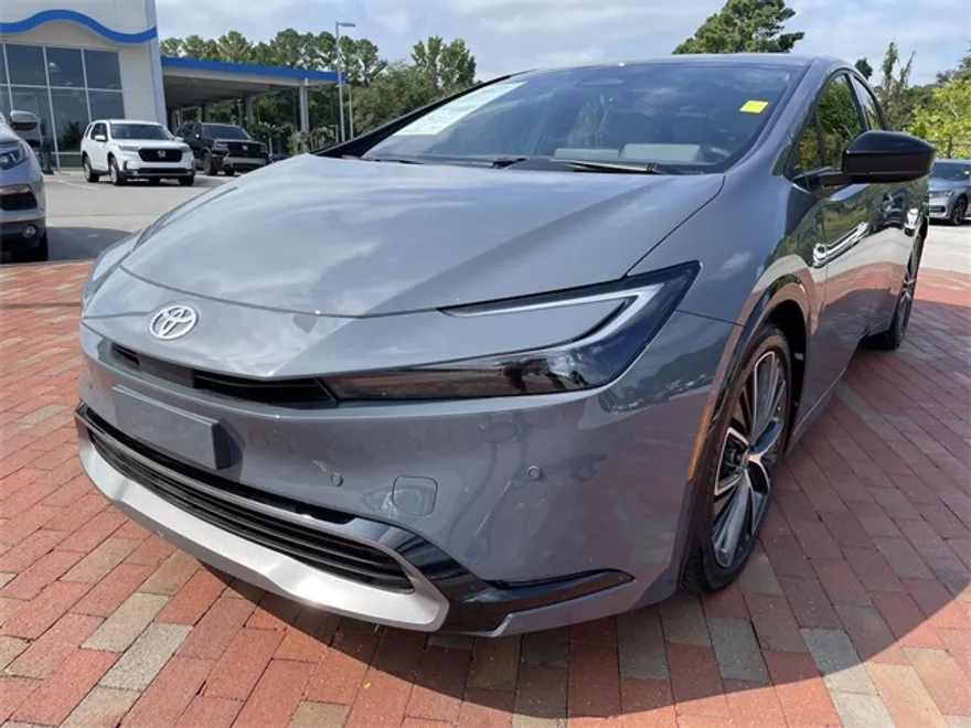 2024 Toyota Prius Limited photo 1