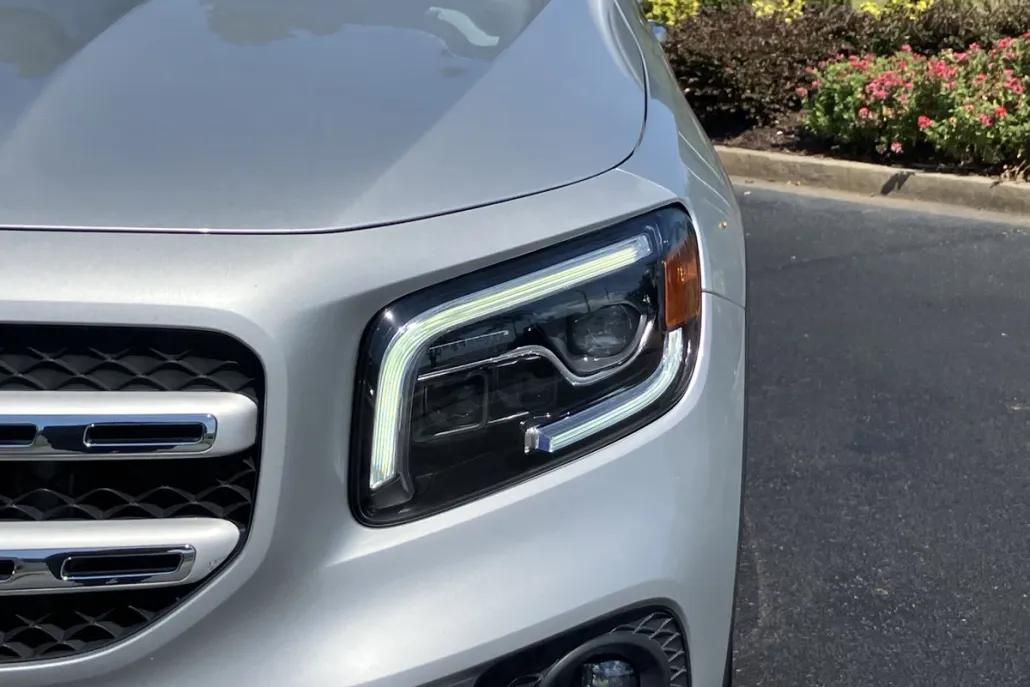 2020 Mercedes Benz GLB 250 photo 1