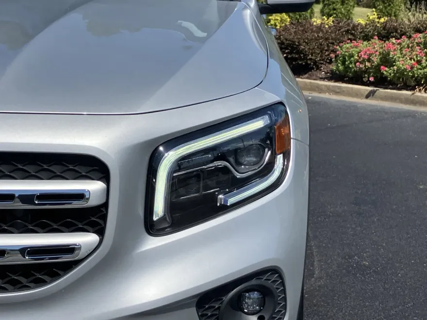 2020 Mercedes Benz GLB 250 photo 1