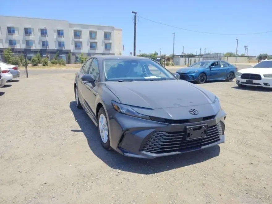 2025 Toyota Camry LE photo 1