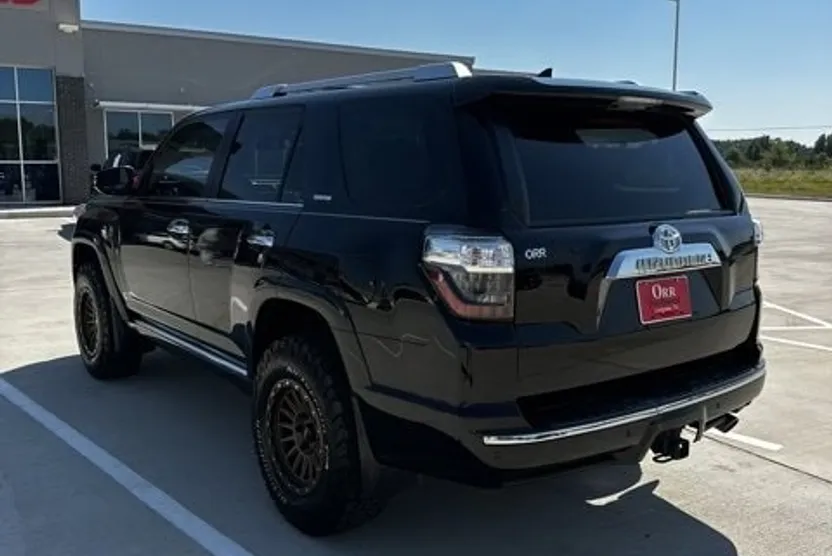 2014 Toyota 4Runner Limited photo 1