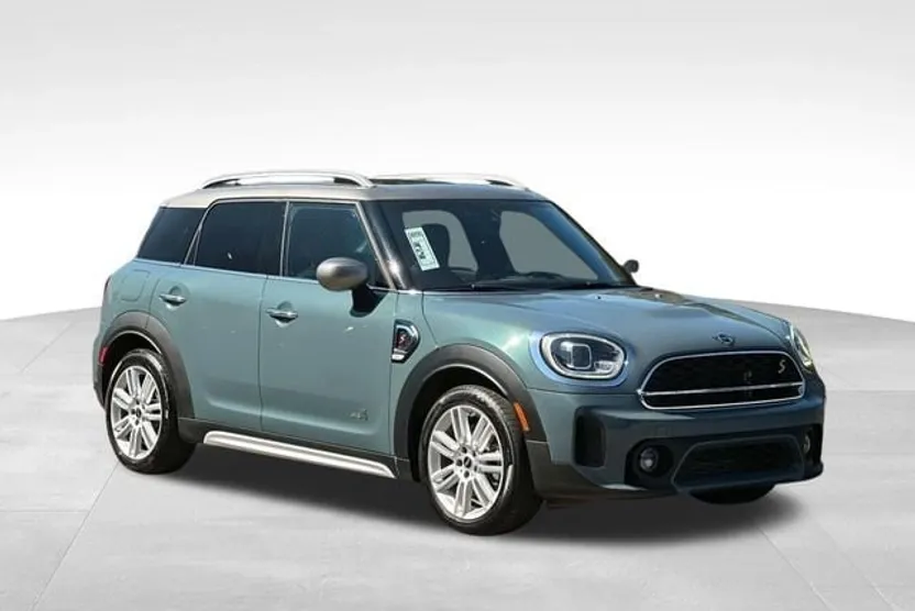 2022 Mini Cooper S ALL4 photo 1