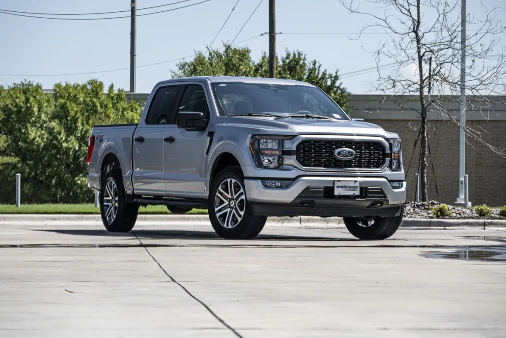 2023 Ford F-150 XL photo 1