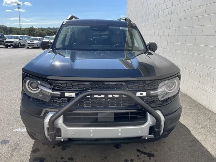 2025 Ford Bronco Sport Outer Banks photo 1