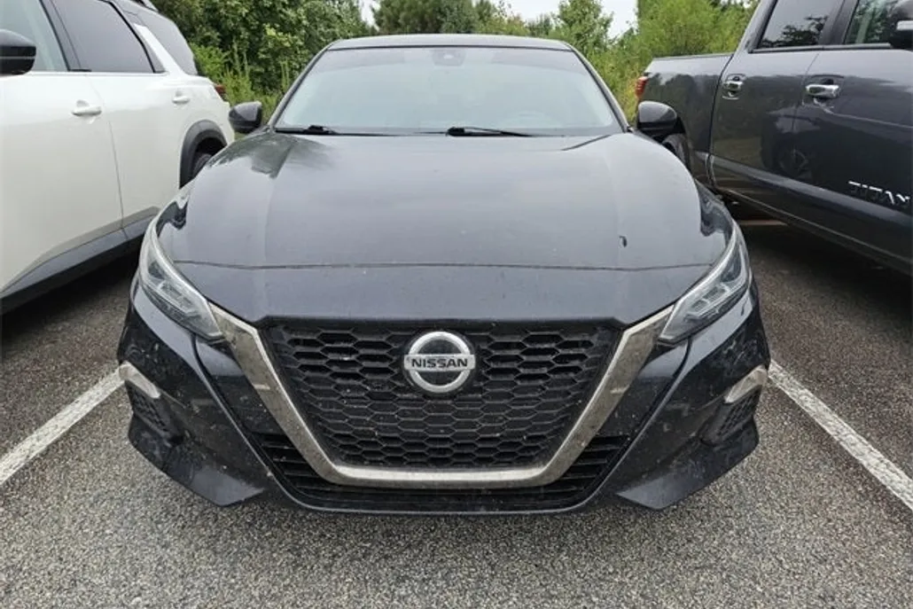 2021 Nissan Altima 2.5 SR photo 1