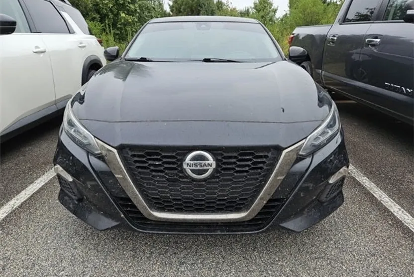 2021 Nissan Altima 2.5 SR photo 1
