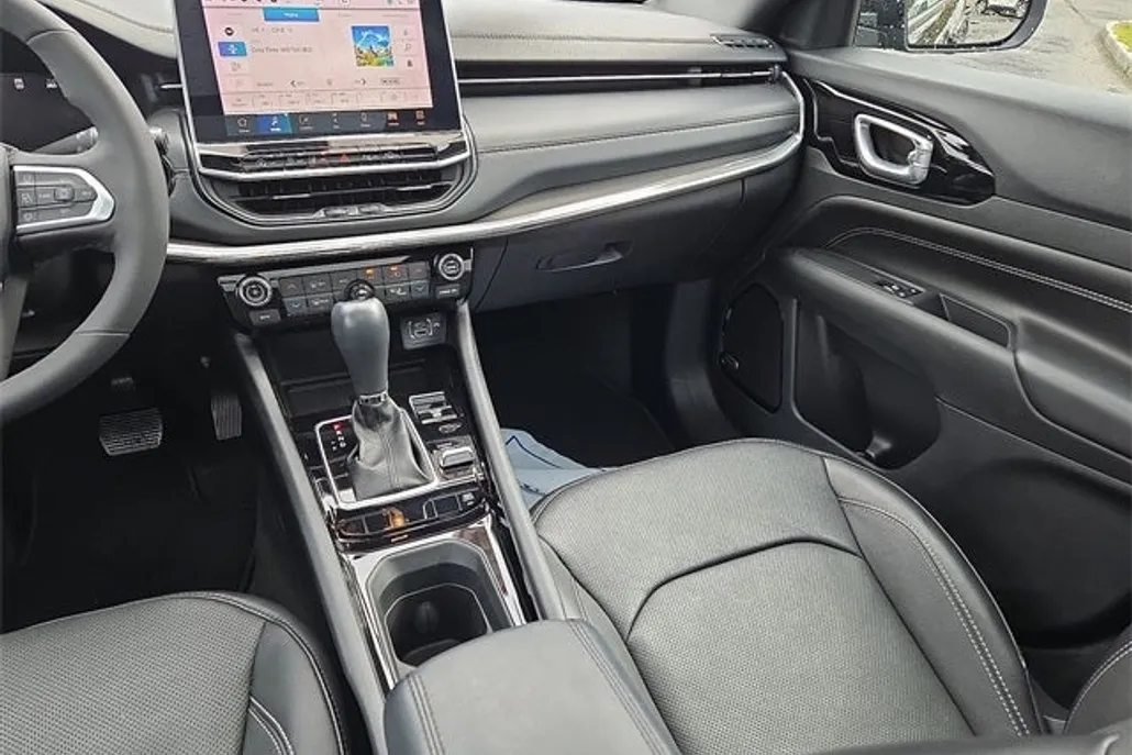 2023 Jeep Compass High Altitude photo 1