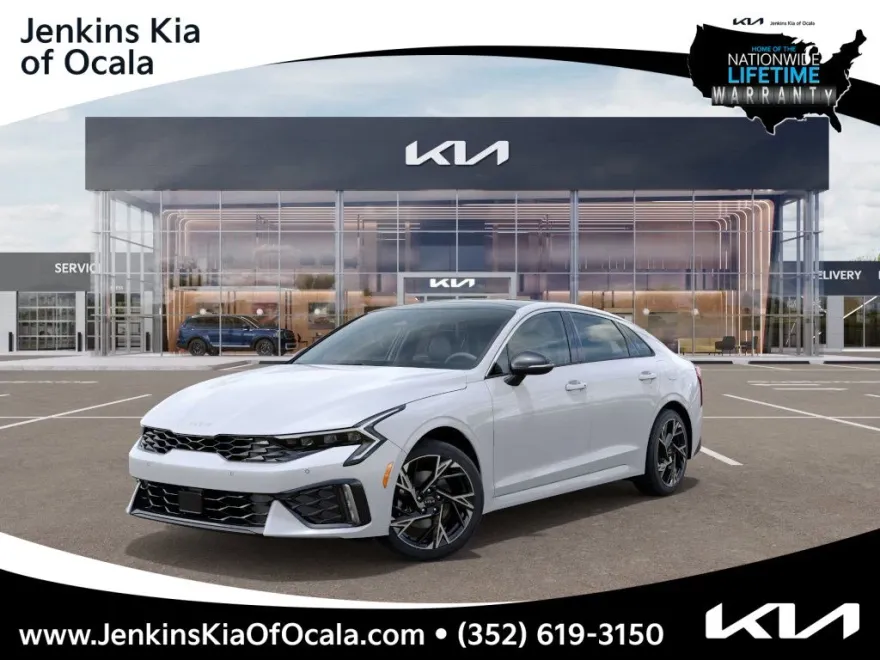 2025 Kia K5 GT-Line photo 1