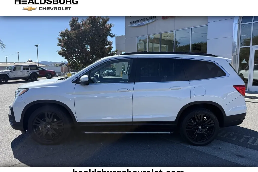 2021 Honda Pilot Special Edition photo 1