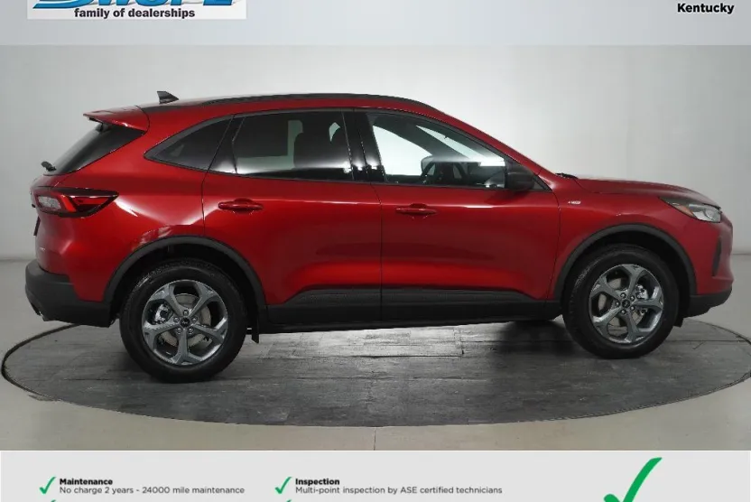 2026 Ford Escape ST-Line photo 1
