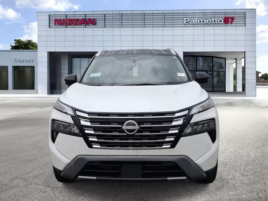 2025 Nissan Rogue SL photo 1