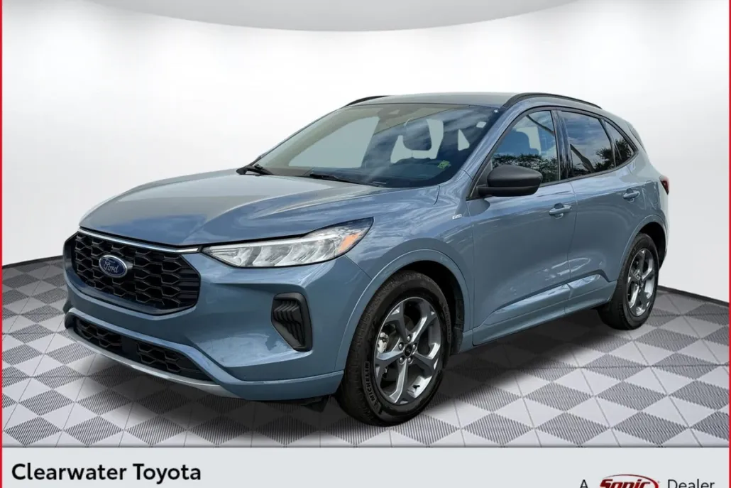 2024 Ford Escape ST-Line photo 1