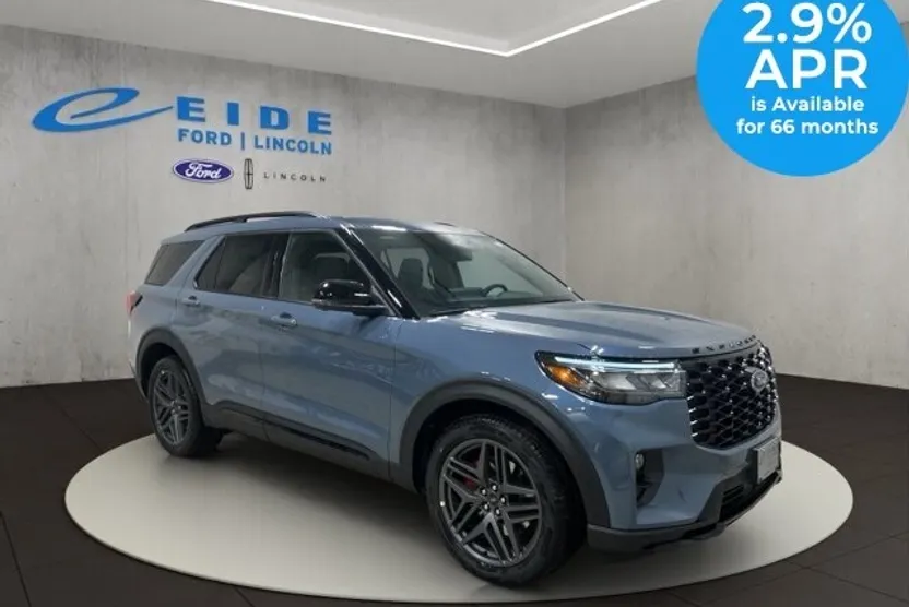 2025 Ford Explorer ST photo 1