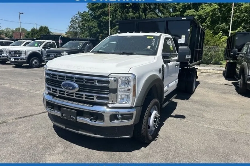 2024 Ford F-550 XL photo 1