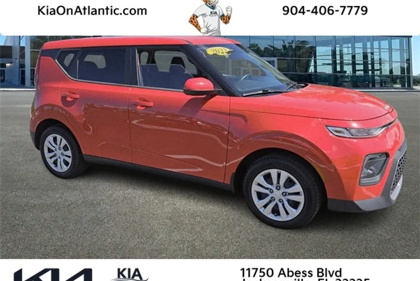 2022 Kia Soul LX photo 1