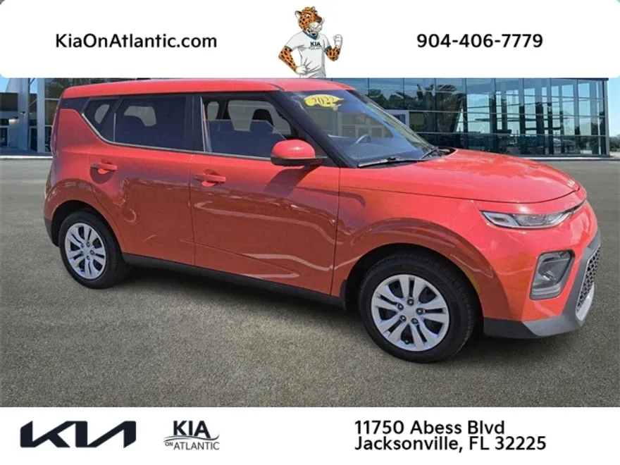 2022 Kia Soul LX photo 1