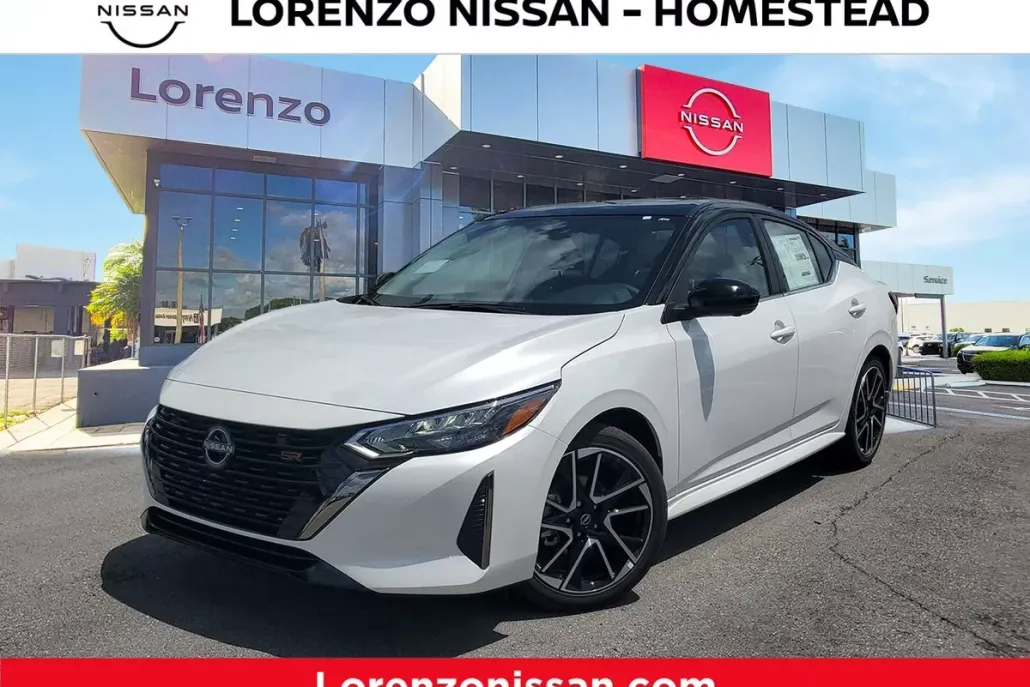 2025 Nissan Sentra SR photo 1