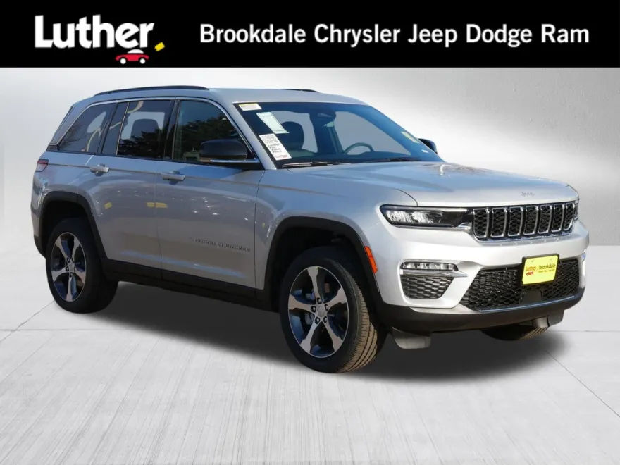 2025 Jeep Grand Cherokee Limited photo 1