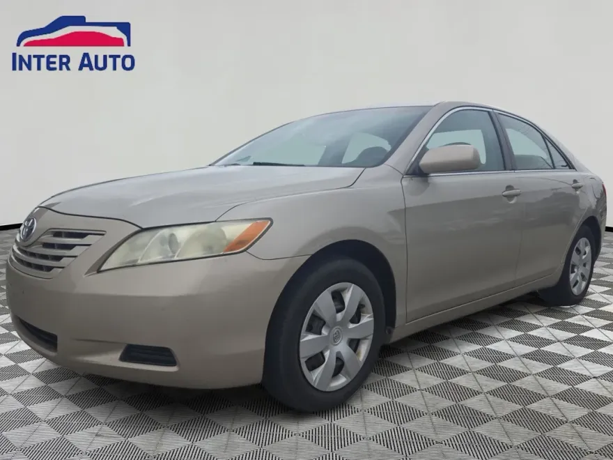 2007 Toyota Camry LE photo 1