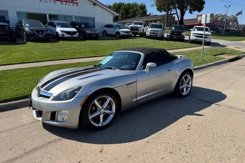 2008 Saturn Sky Convertible photo 1