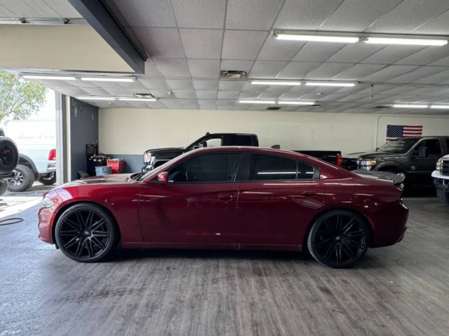 2021 Dodge Charger SXT photo 1