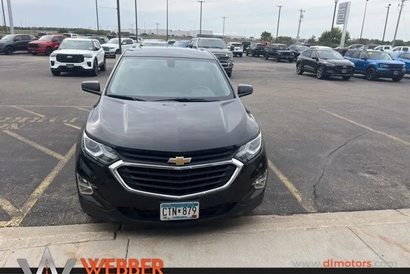 2019 Chevrolet Equinox LT photo 1