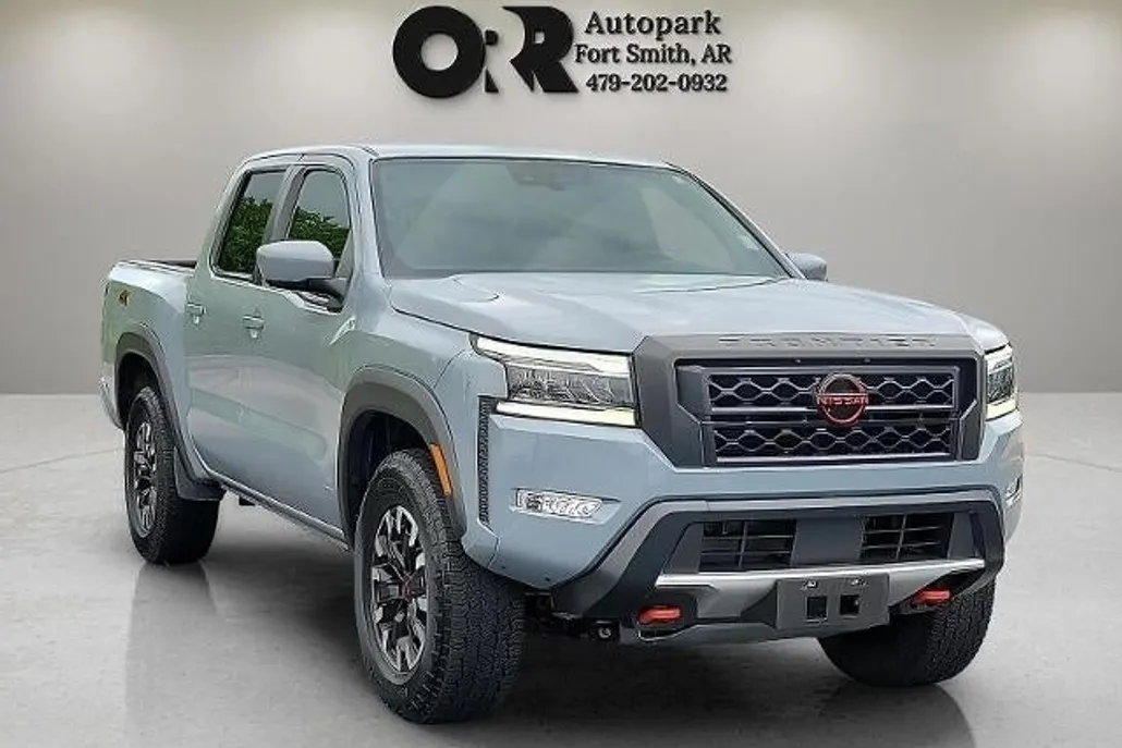 2024 Nissan Frontier Crew Cab PRO-4X photo 1