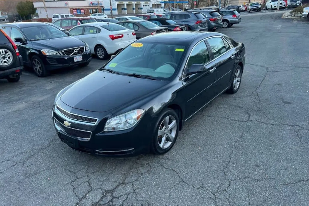 2012 Chevrolet Malibu 1LT photo 1