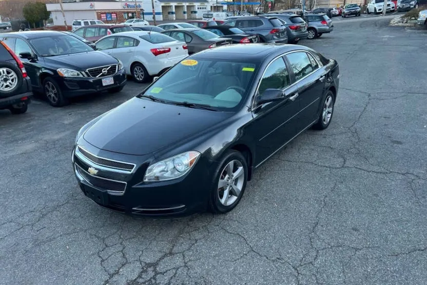 2012 Chevrolet Malibu 1LT photo 1