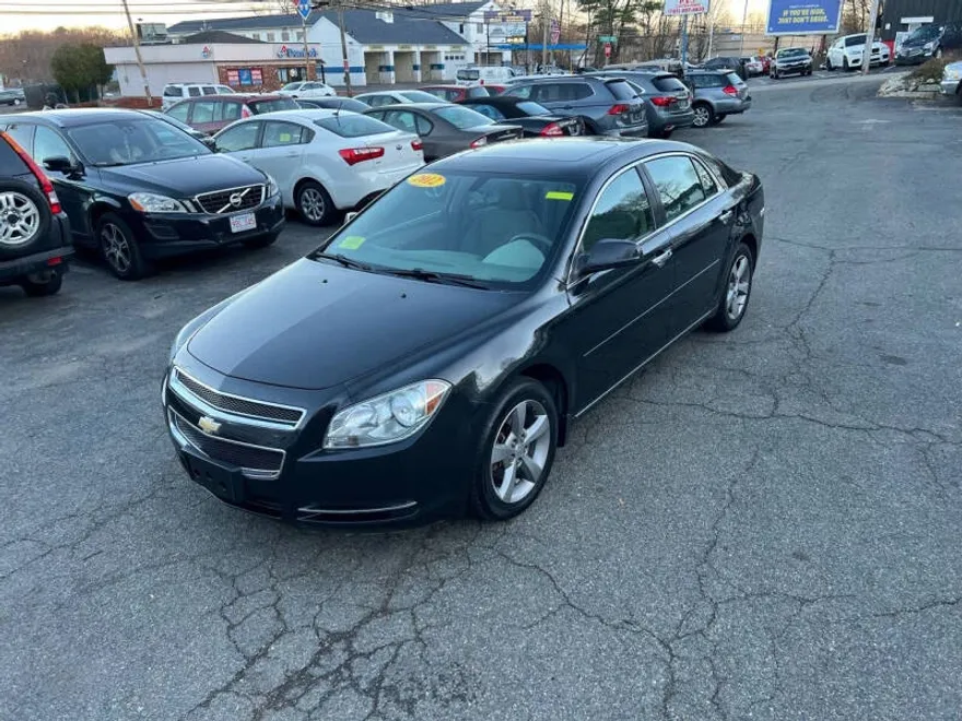 2012 Chevrolet Malibu 1LT photo 1
