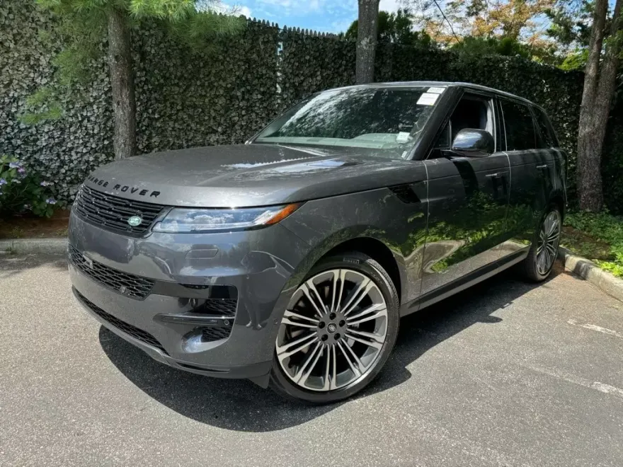 2025 Land Rover Range Rover Sport SE photo 1