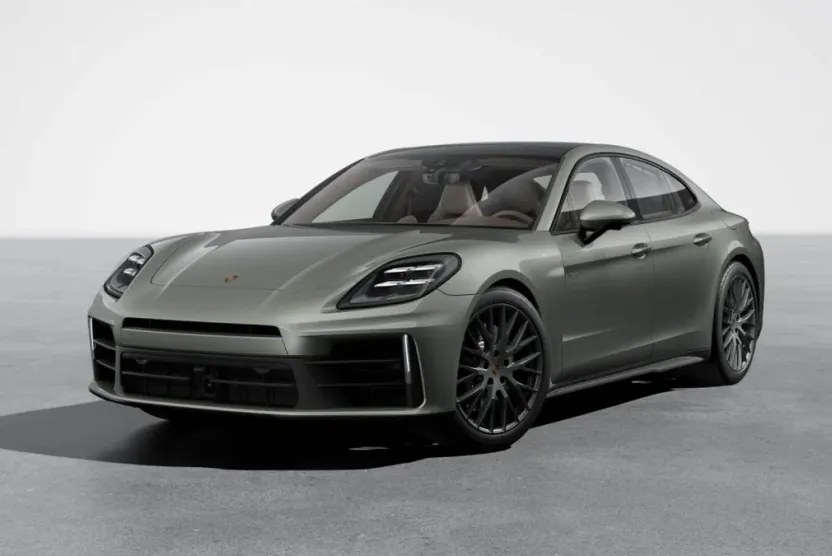 2026 Porsche Panamera E-Hybrid 4 photo 1