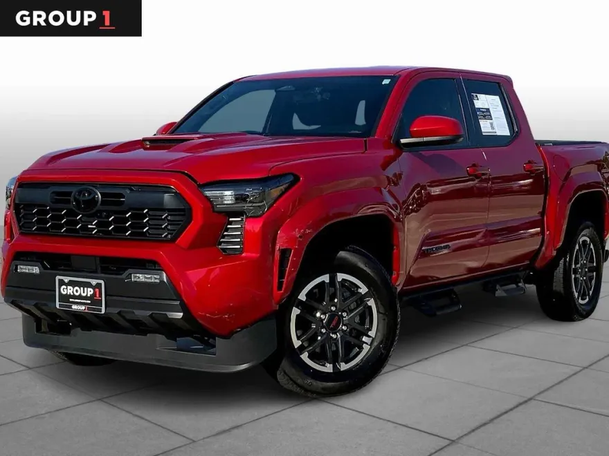 2024 Toyota Tacoma TRD Sport photo 1