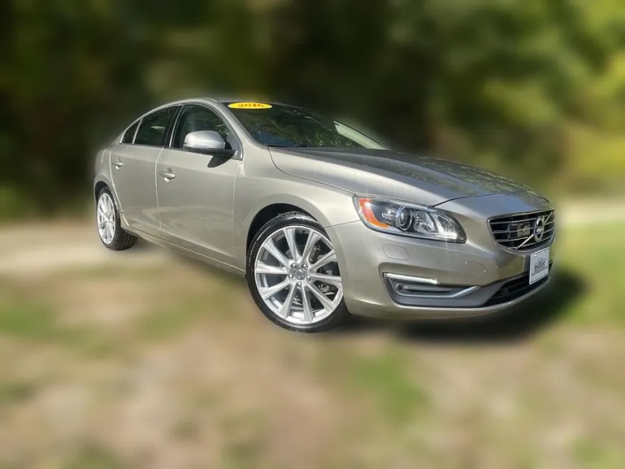 2016 Volvo S60 T5 Drive-E Inscription Platinum photo 1