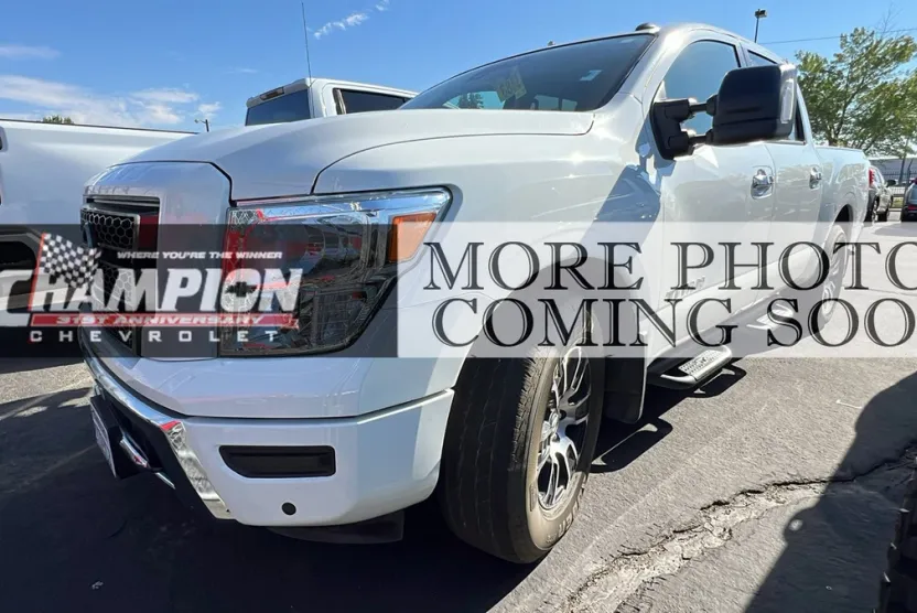 2021 Nissan Titan SV photo 1